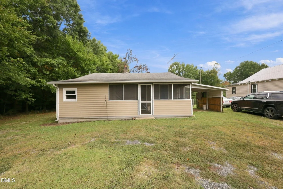 Unit for sale at 2243 Durham Street Extension, Burlington, NC 27217