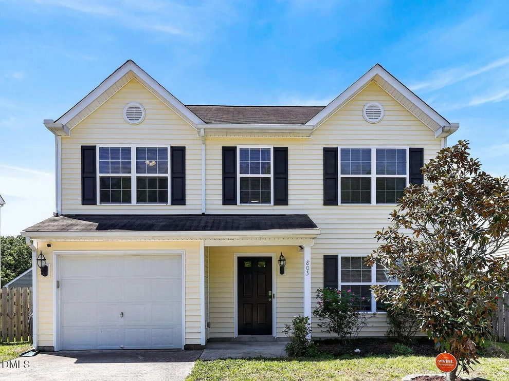 Unit for sale at 803 Woodside Park Lane, Durham, NC 27704