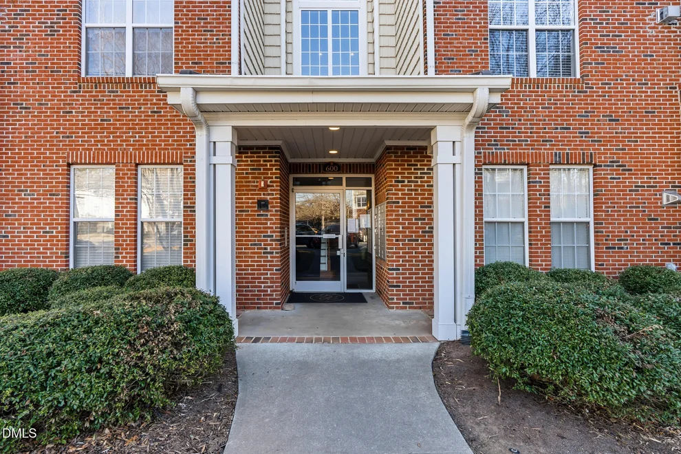 Unit for sale at 623 Ives Court, Chapel Hill, NC 27514