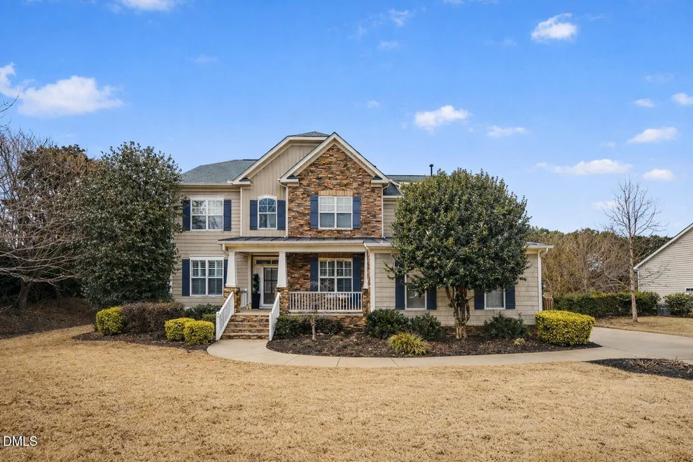Unit for sale at 5516 Colonial Oaks Drive, Apex, NC 27539