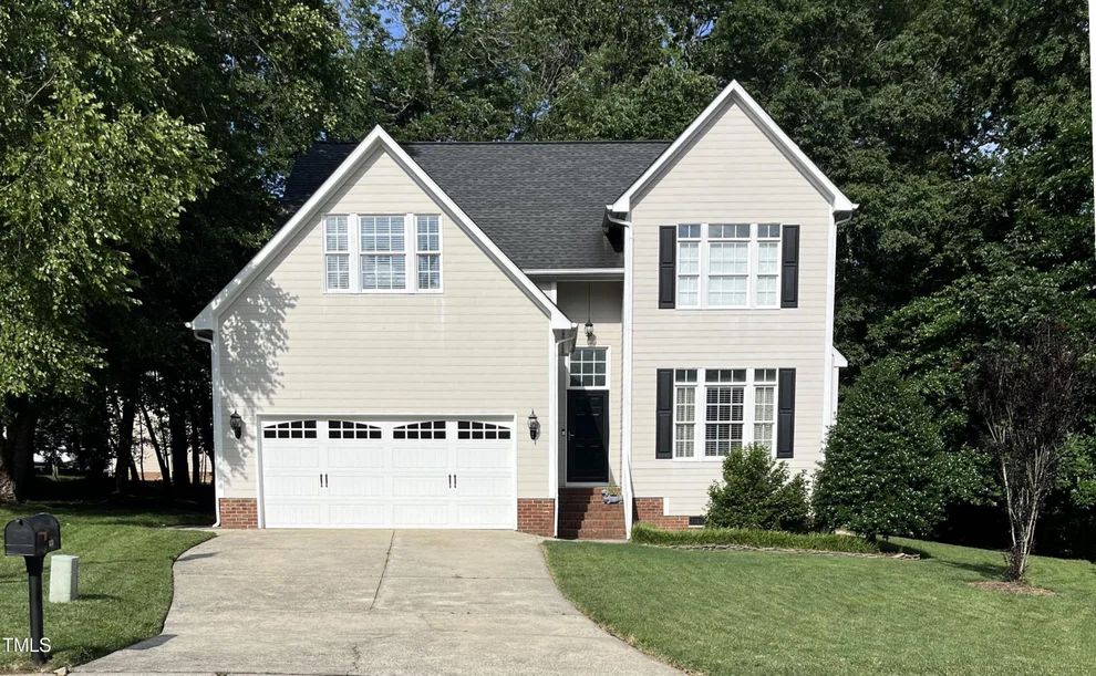 Unit for sale at 433 Turnberry Drive, Mebane, NC 27302