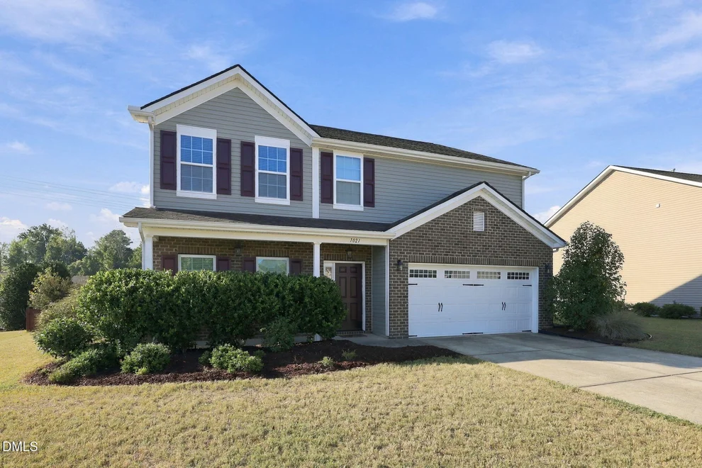 Unit for sale at 1021 Harvest Point Drive, Fuquay Varina, NC 27526