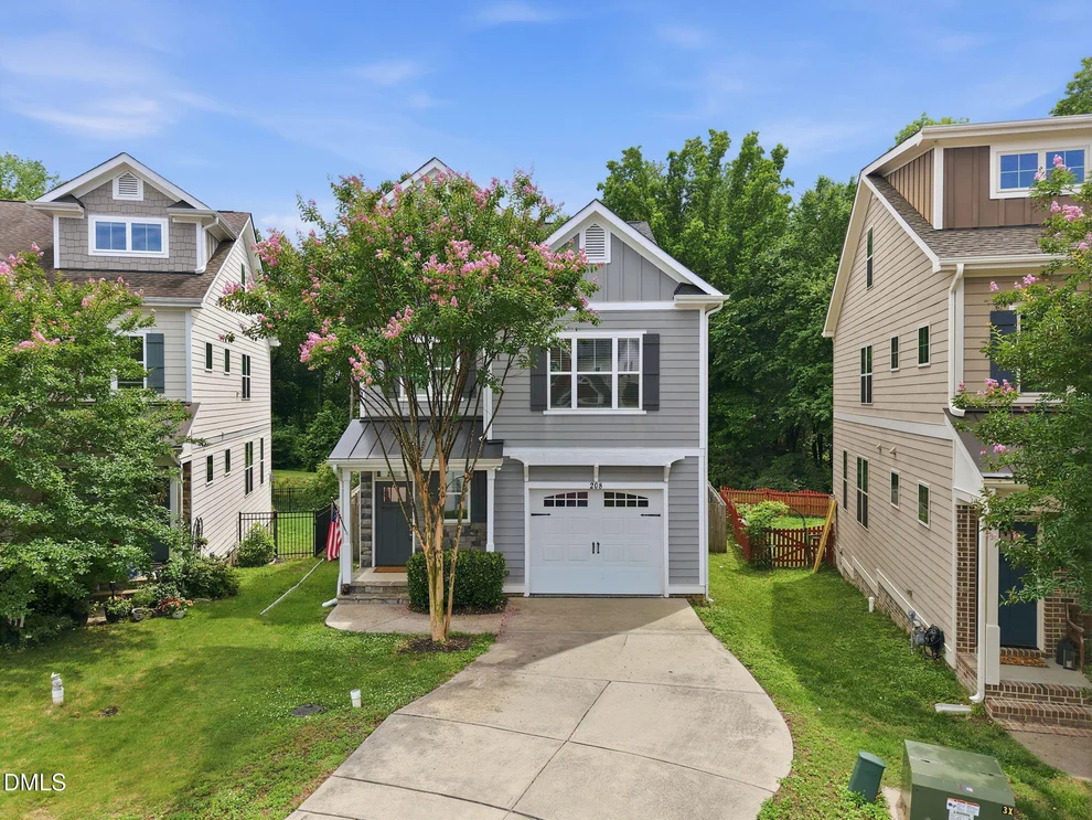 Unit for sale at 208 Log Pond Court, Apex, NC 27502