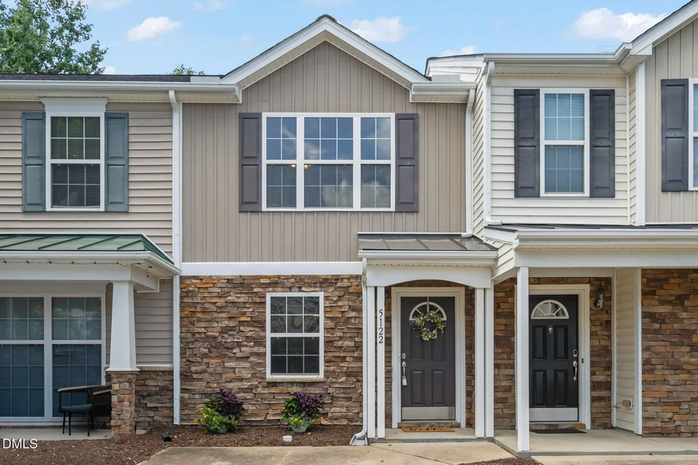 Unit for sale at 5122 Thornton Knoll Way, Raleigh, NC 27616