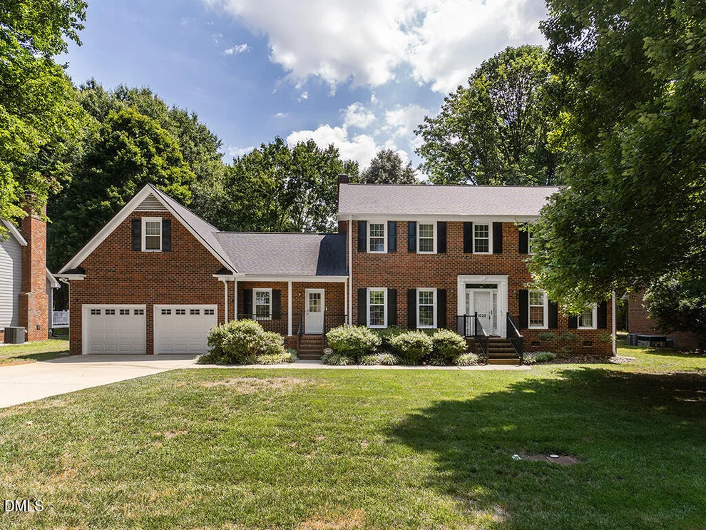 Unit for sale at 1020 Brookview Drive, Elon, NC 27244