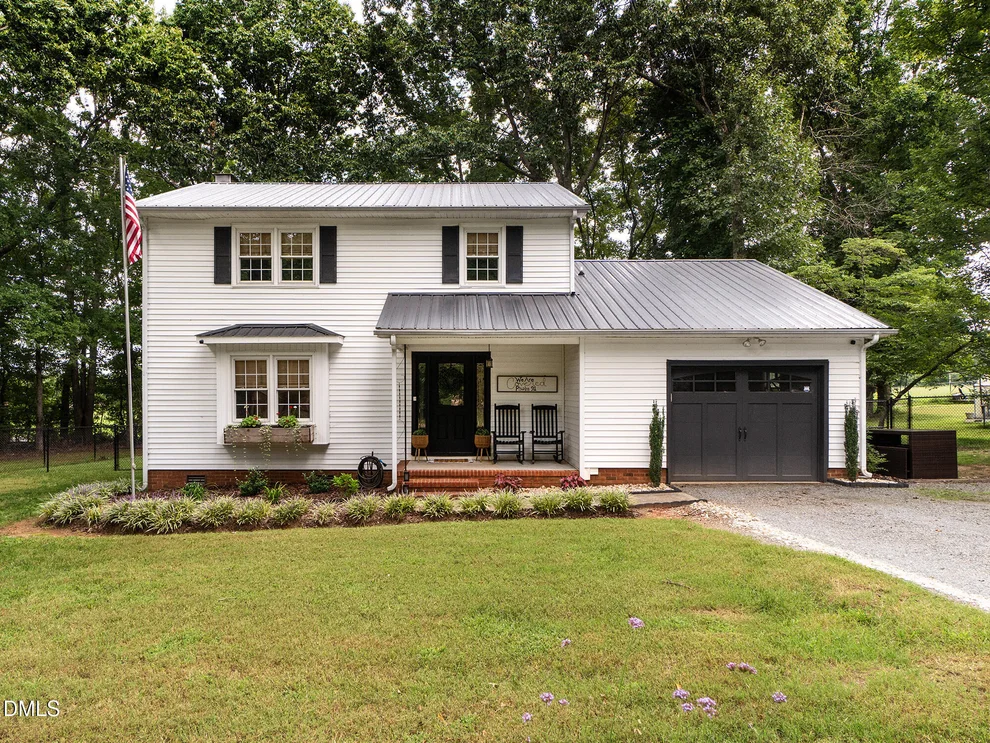 Unit for sale at 3034 Glenwood Drive, Graham, NC 27253