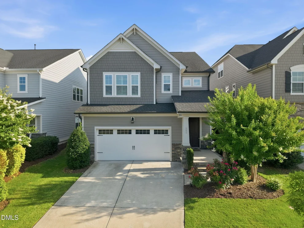 Unit for sale at 305 Ivy Arbor Way, Holly Springs, NC 27540