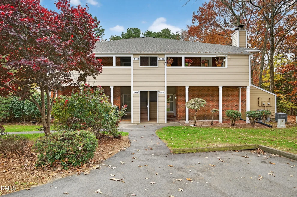 Unit for sale at 3401 Mill Run, Raleigh, NC 27612