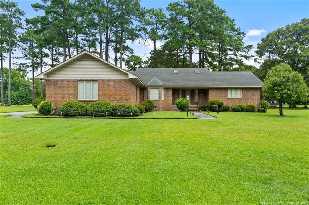 Unit for sale at 4155 Bent Grass Drive, Fayetteville, NC 28312