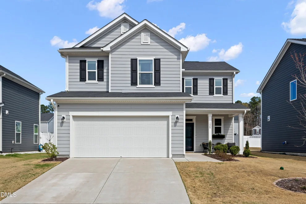 Unit for sale at 1029 Ringhill Bluff Drive, Durham, NC 27704