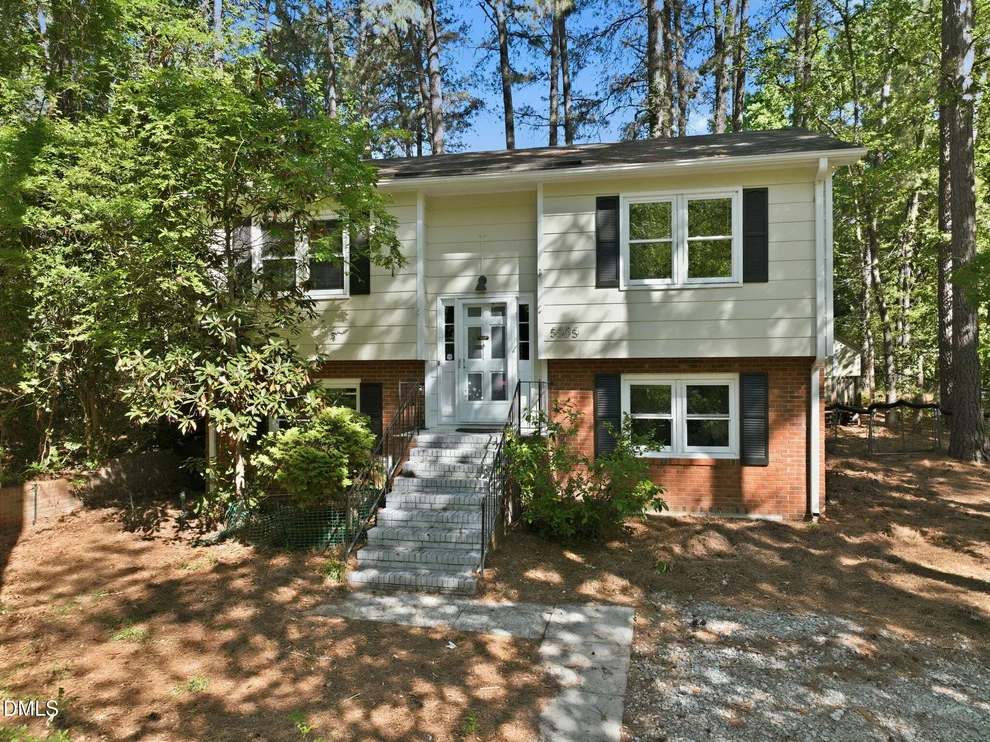 Unit for sale at 5505 Mccormick, Durham, NC 27713