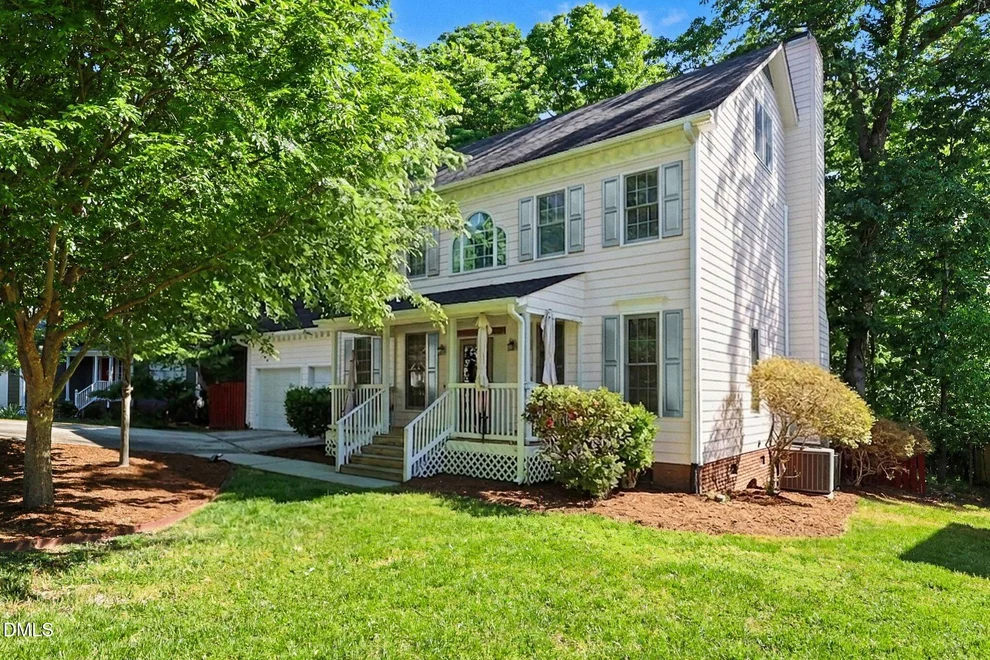 Unit for sale at 104 N Crabtree Knoll, Chapel Hill, NC 27514