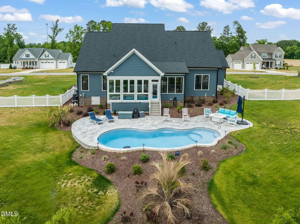 Unit for sale at 121 Lane Farms Way, Holly Springs, NC 27540
