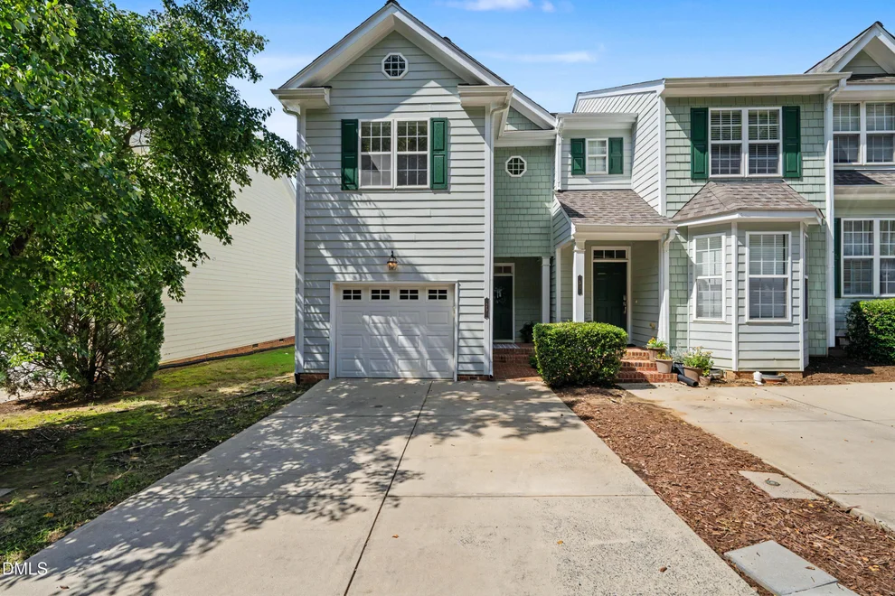 Unit for sale at 29 Grapevine Trail, Durham, NC 27707