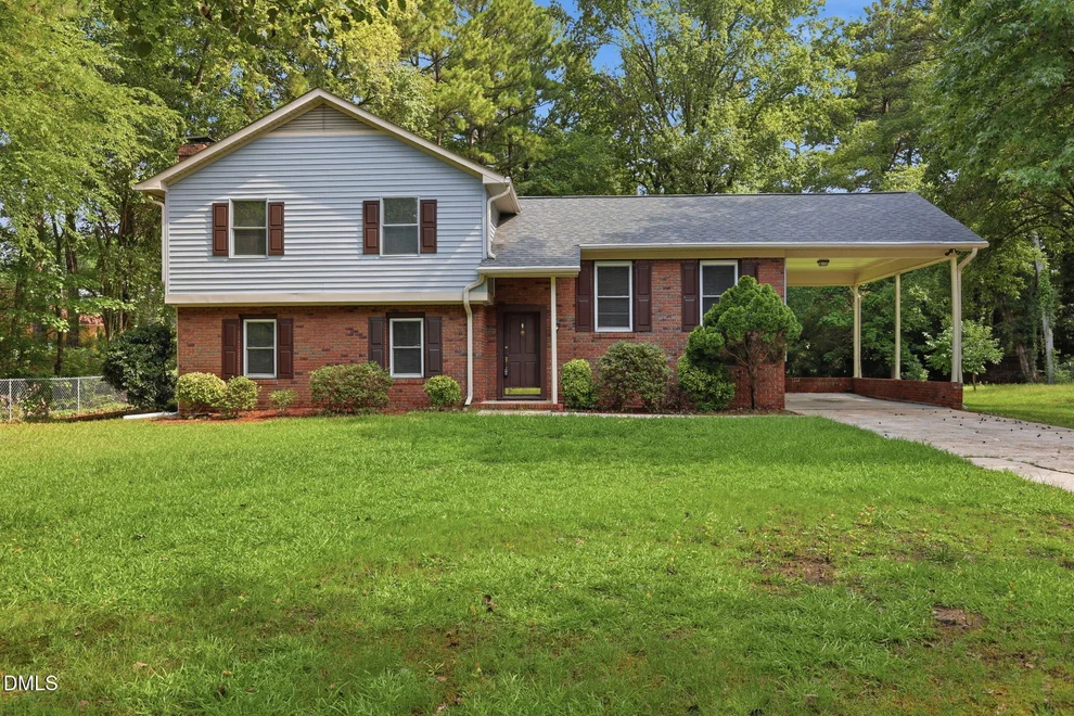 Unit for sale at 3113 Comstock Road, Raleigh, NC 27604