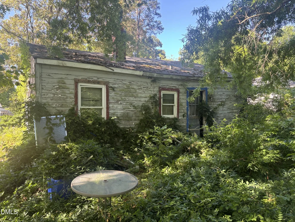 Unit for sale at 307 Herbin Heights, Burlington, NC 27215