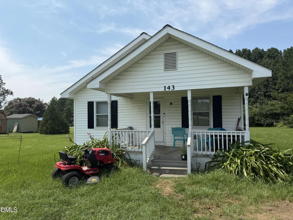 Unit for sale at 143 Live Oak Church, Selma, NC 27576