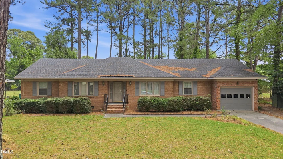 Unit for sale at 703 Mcmillan Drive, Tarboro, NC 27886