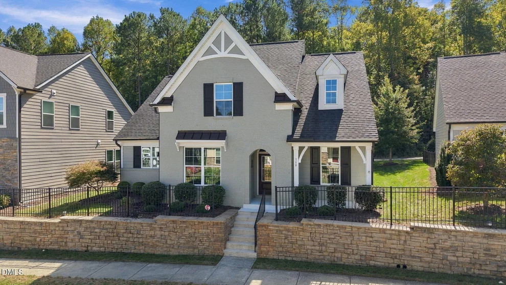 Unit for sale at 139 Bridge Street, Hillsborough, NC 27278