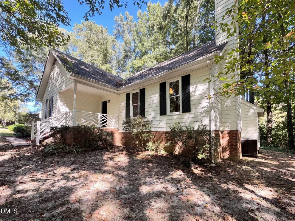 Unit for sale at 1900 Cedar Court, Clayton, NC 27520