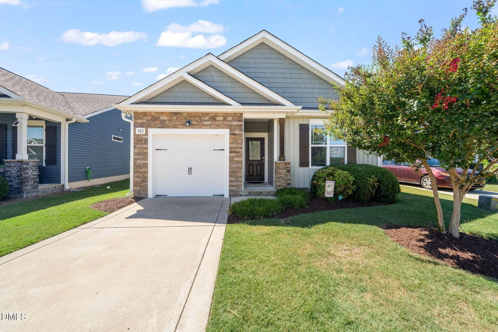 Unit for sale at 303 Bella Square, Smithfield, NC 27577