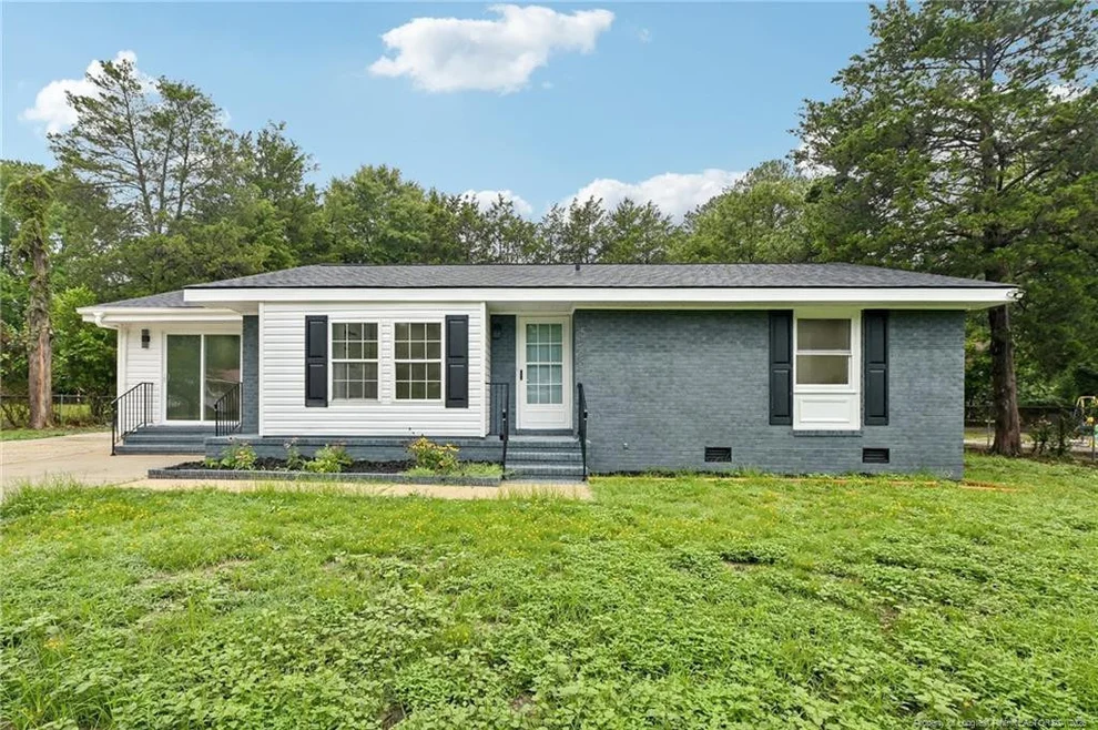 Unit for sale at 628 Goodyear Drive, Spring Lake, NC 28390