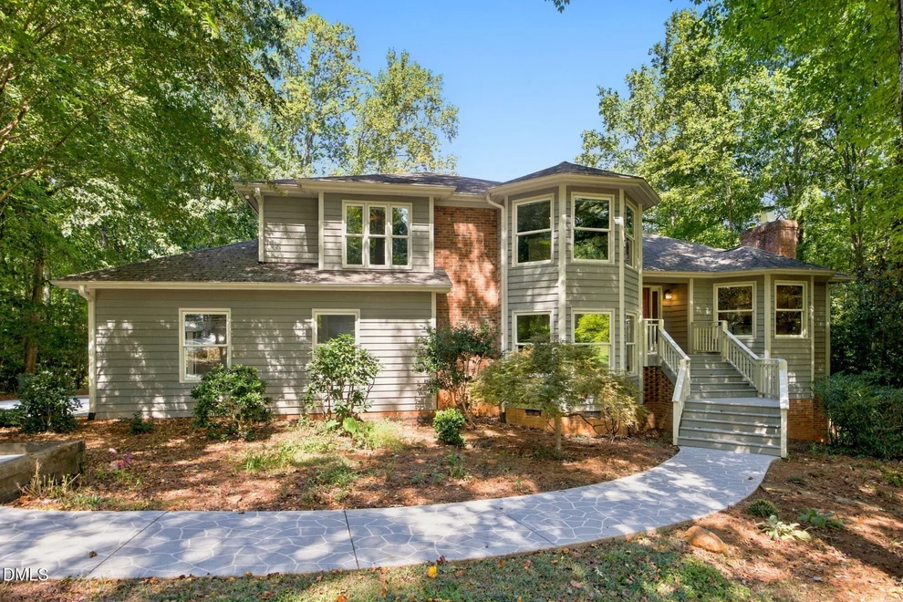 Unit for sale at 301 Get-a-way Lane, Bahama, NC 27503