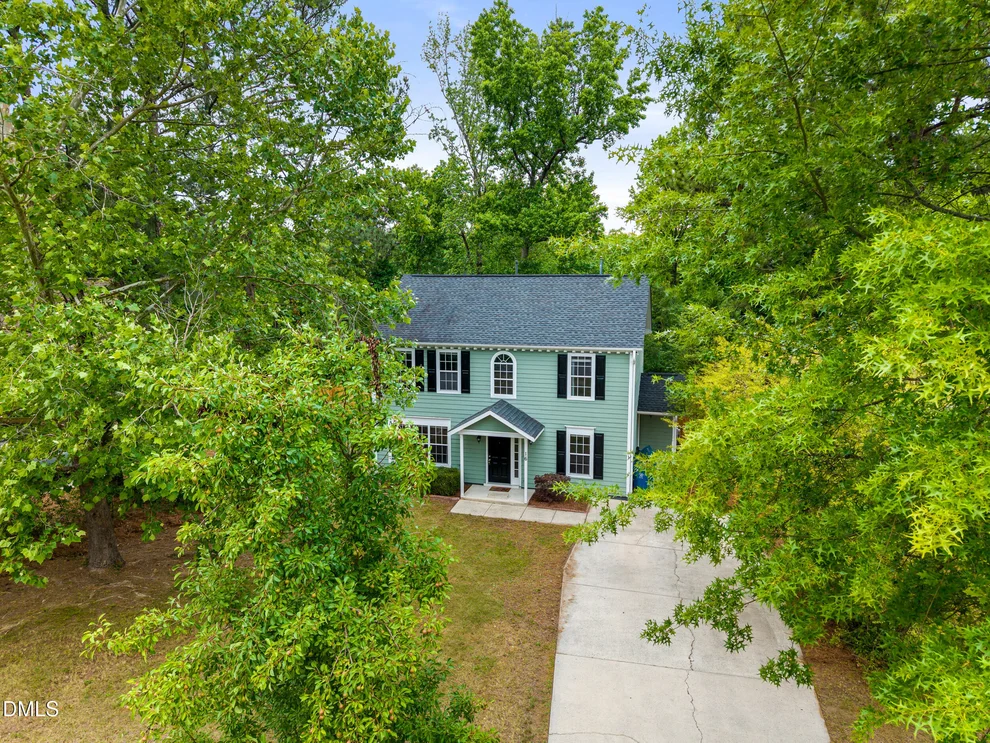 Unit for sale at 16 Meadowcrest Drive, Durham, NC 27703