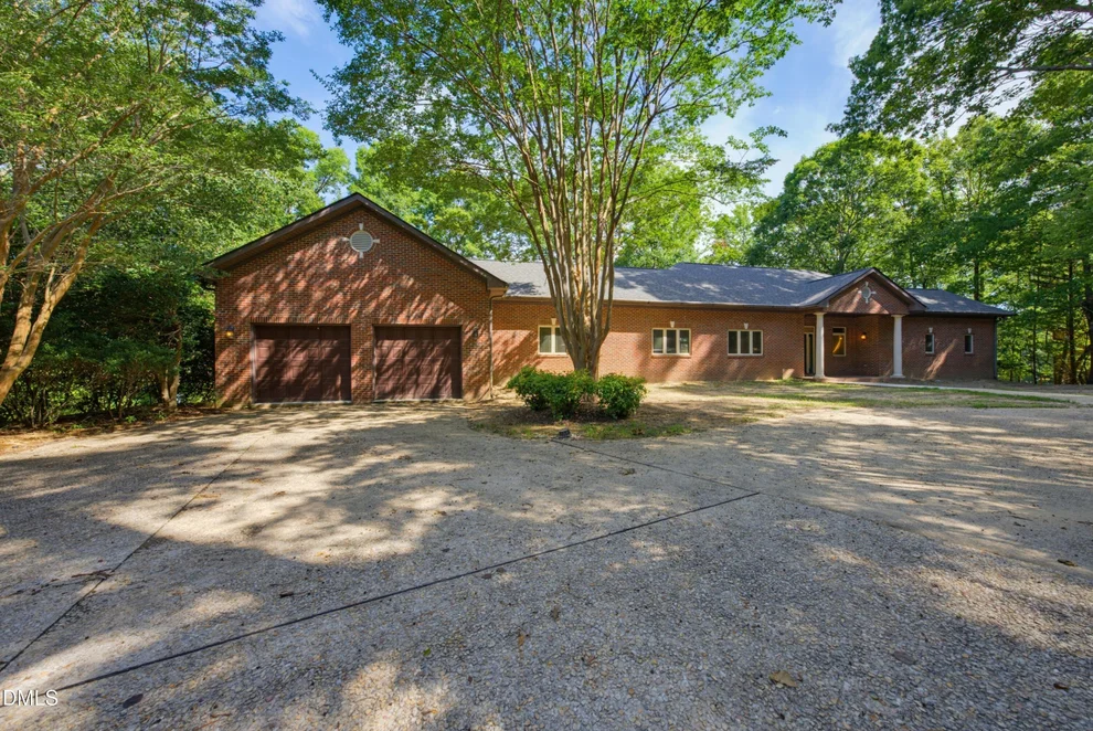Unit for sale at 1113 Falling Stream, Sanford, NC 27332