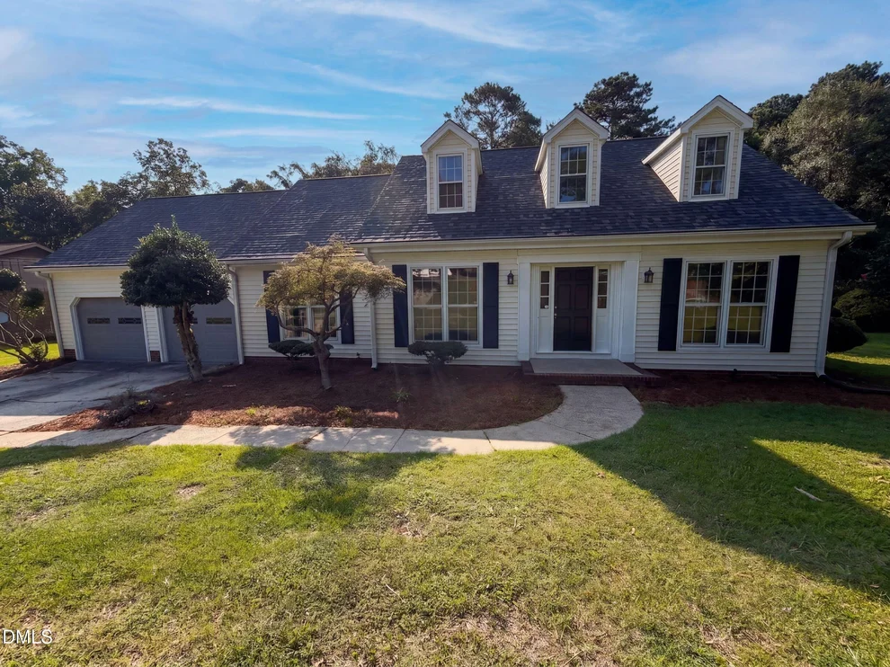 Unit for sale at 2337 Rolling Hill Road, Fayetteville, NC 28304