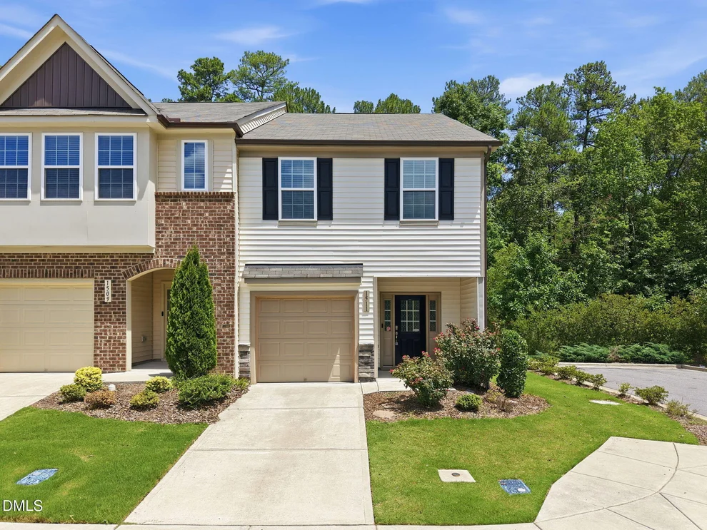 Unit for sale at 1511 Scholar Drive, Durham, NC 27703