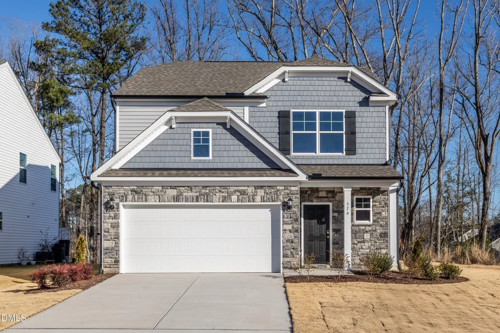 Unit for sale at 576 Highview Drive, Benson, NC 27504