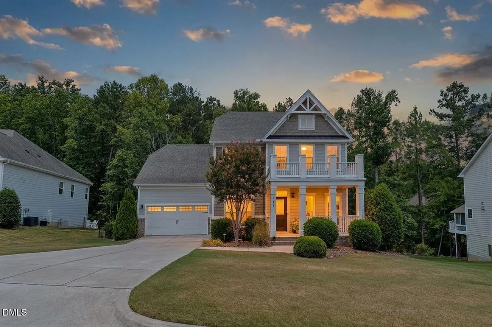 Unit for sale at 147 S Farnleigh Drive, Chapel Hill, NC 27517