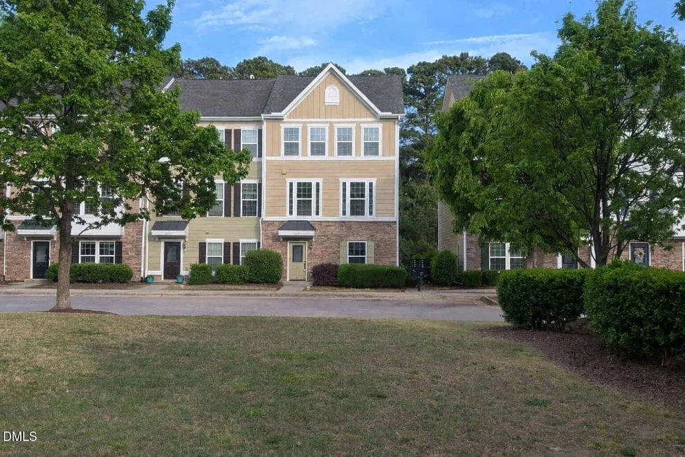 Unit for sale at 1007 Tender Drive, Apex, NC 27502