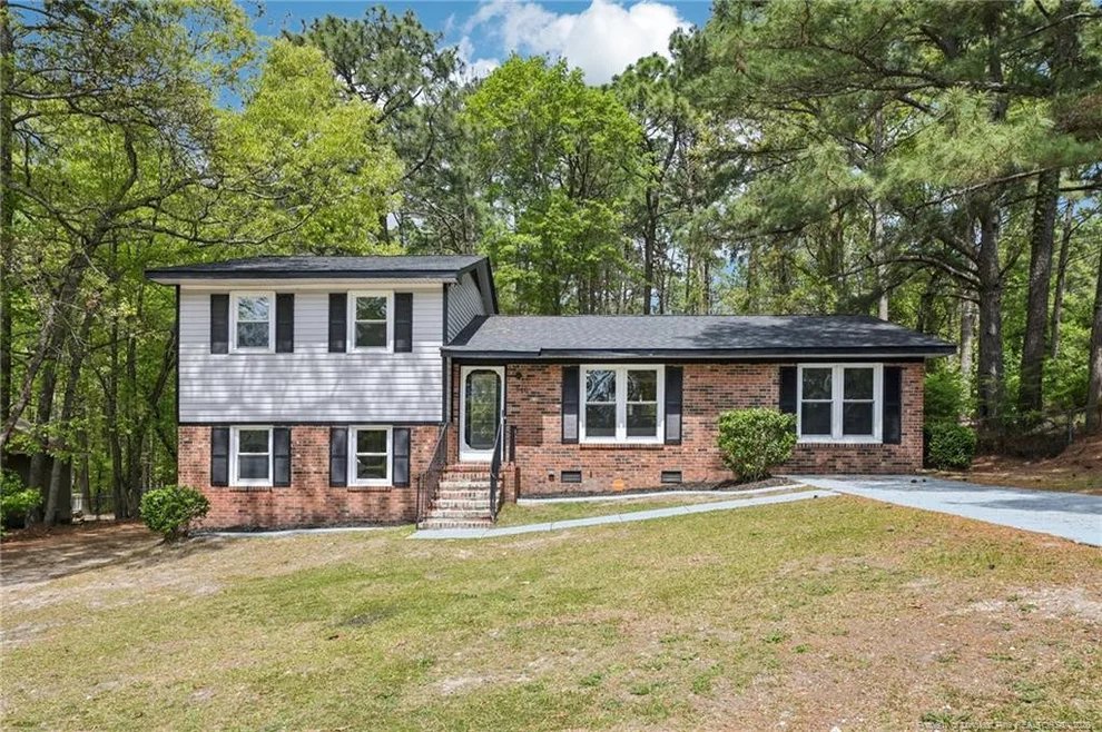 Unit for sale at 946 Rancho Drive, Fayetteville, NC 28303