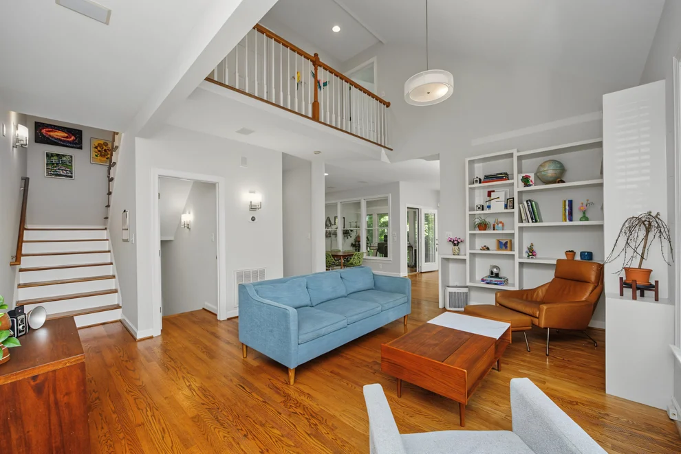 Unit for sale at 208 W Columbia Place W, Chapel Hill, NC 27516