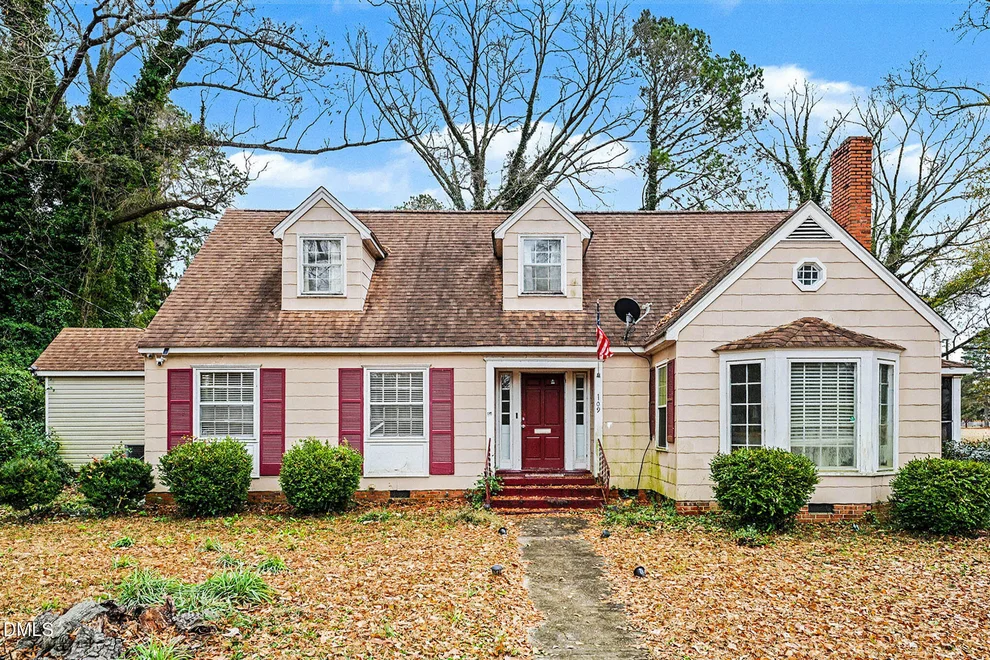 Unit for sale at 109 S Austin Street, Maxton, NC 28364
