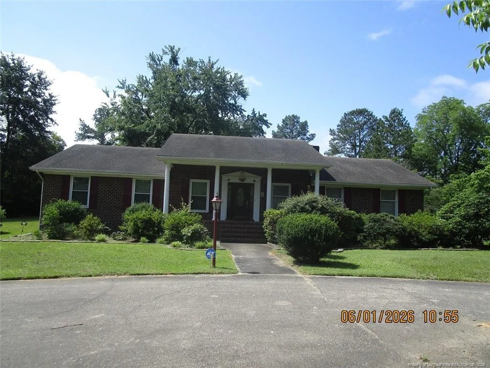 Unit for sale at 225 Harris Avenue, Raeford, NC 28376