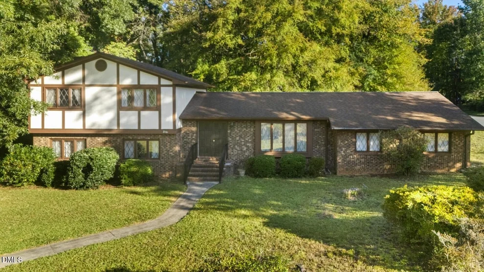 Unit for sale at 2161 Hawthorne Lane, Burlington, NC 27215
