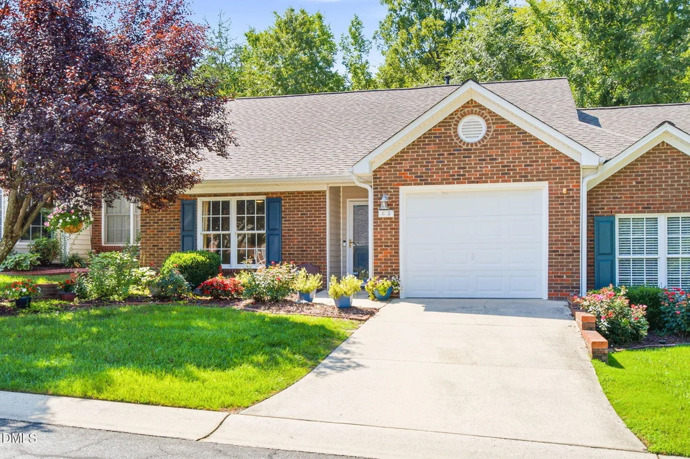 Unit for sale at 3027 Maple Avenue, Burlington, NC 27215