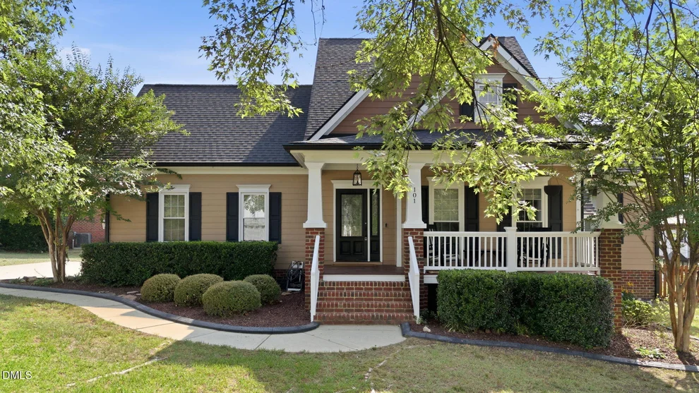 Unit for sale at 101 Caledonia Lane, Clayton, NC 27520