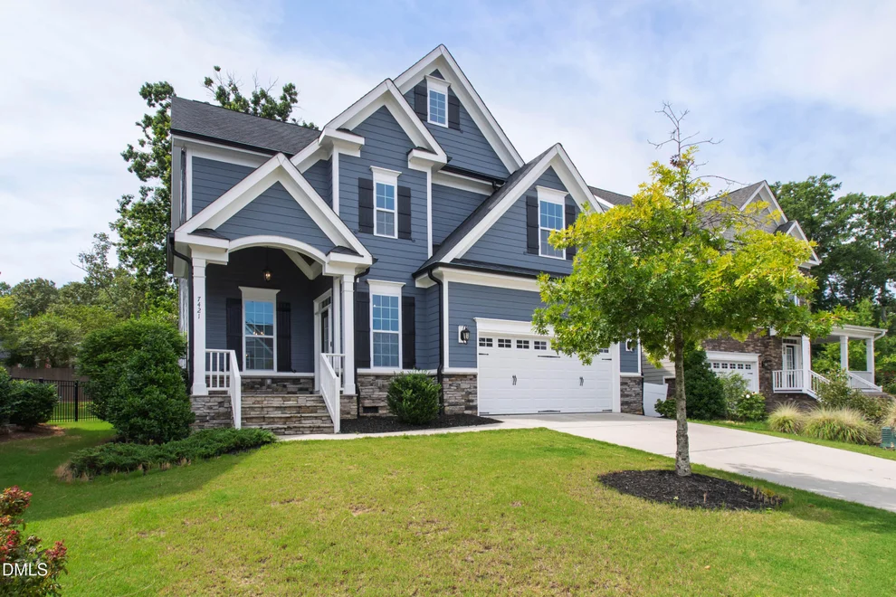 Unit for sale at 7421 Stonehenge Farm Lane, Raleigh, NC 27613
