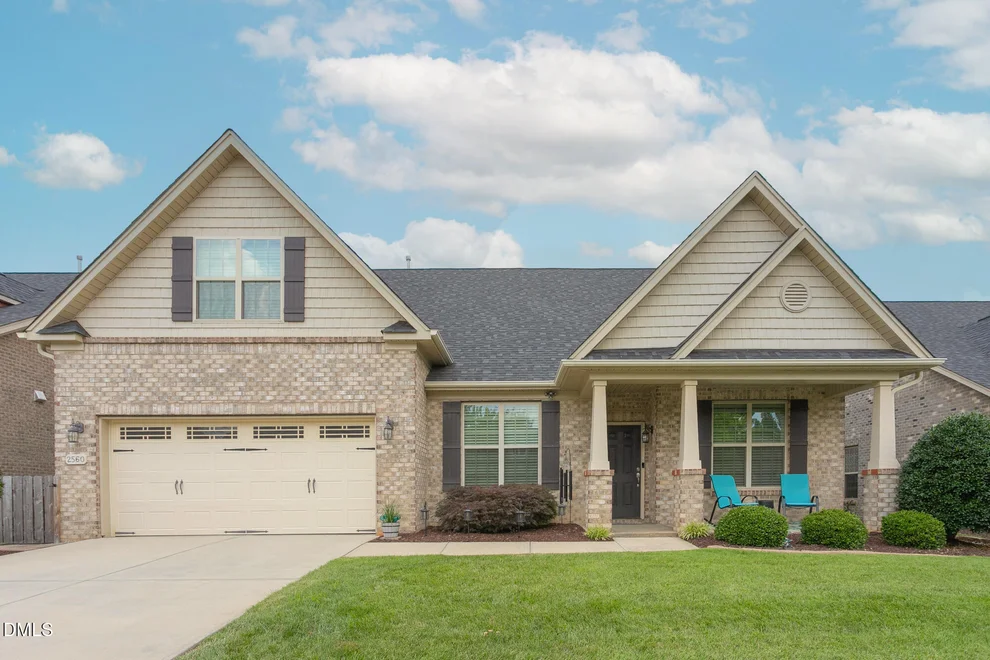 Unit for sale at 2560 Glenkirk Drive, Burlington, NC 27215