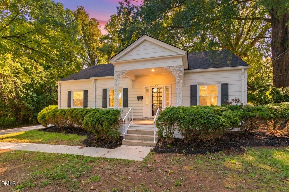 Unit for sale at 3123 W Friendly Avenue, Greensboro, NC 27408