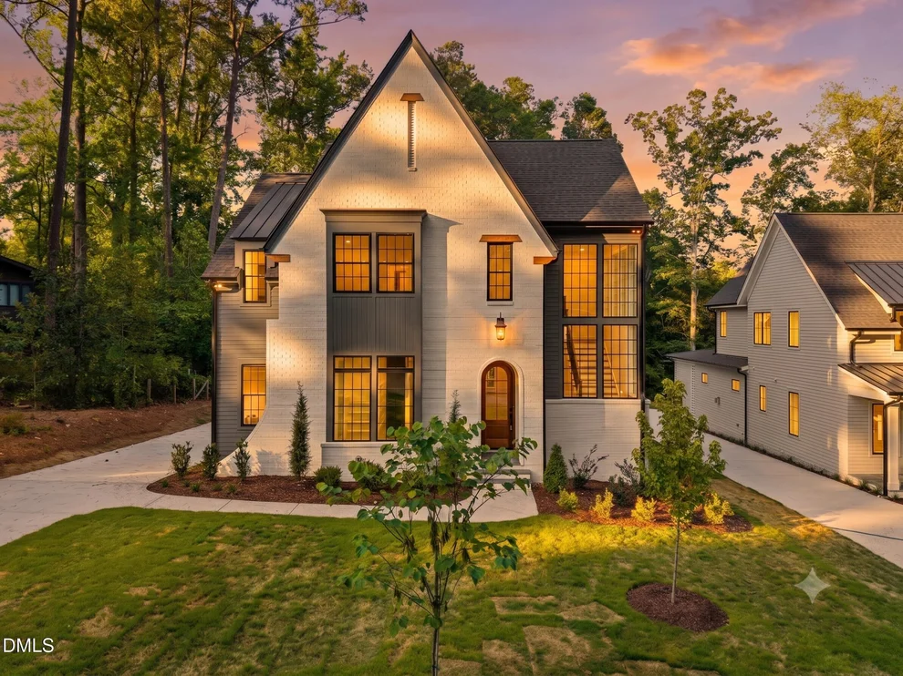 Unit for sale at 6 Chantilly Place, Durham, NC 27707