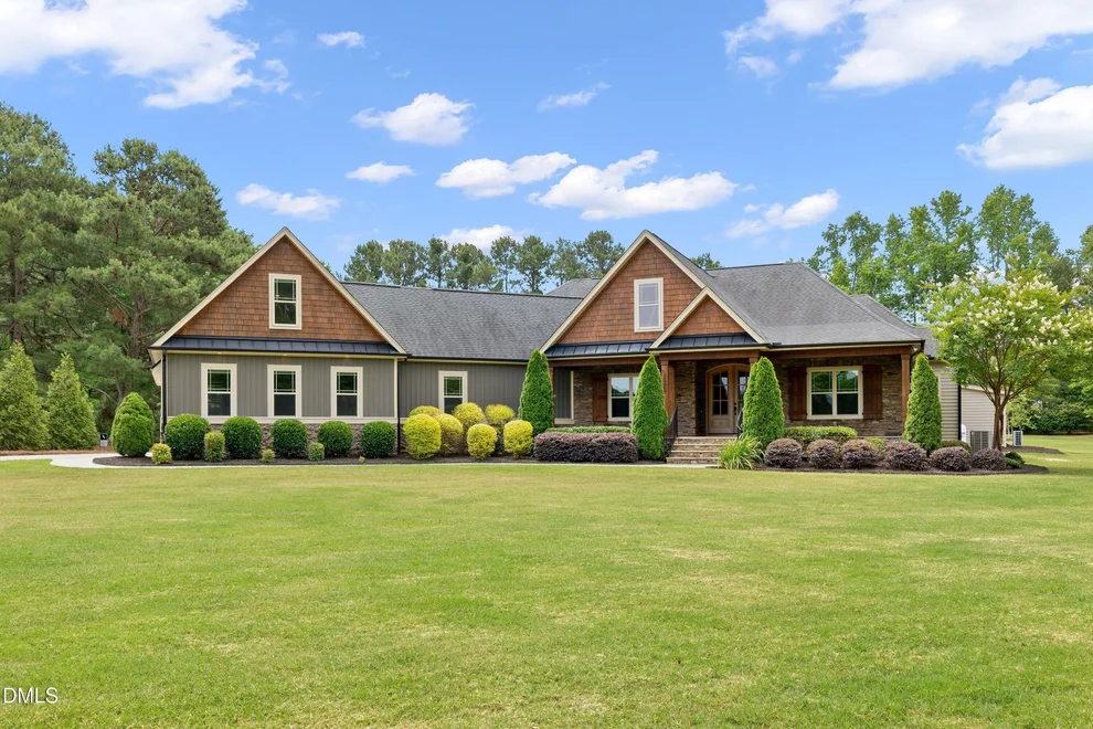 Unit for sale at 2335 Twin Acres Road, Clayton, NC 27520