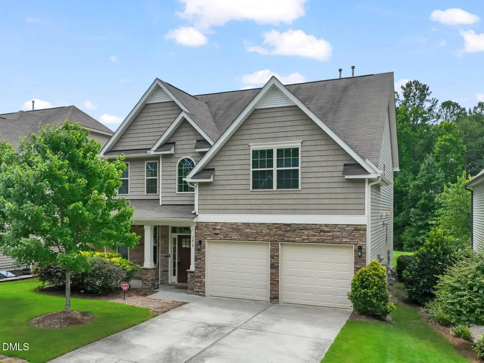 Unit for sale at 7419 Randshire Way, Raleigh, NC 27616