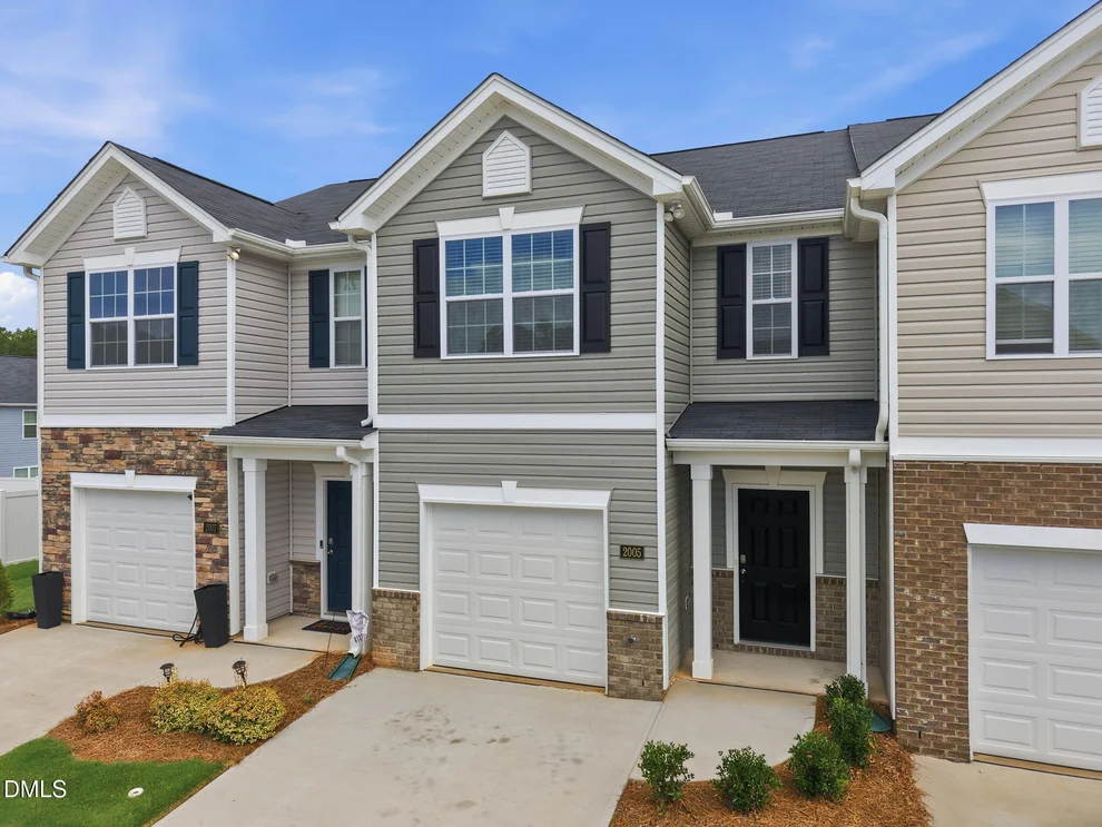Unit for sale at 2005 Frost Drive, Haw River, NC 27258