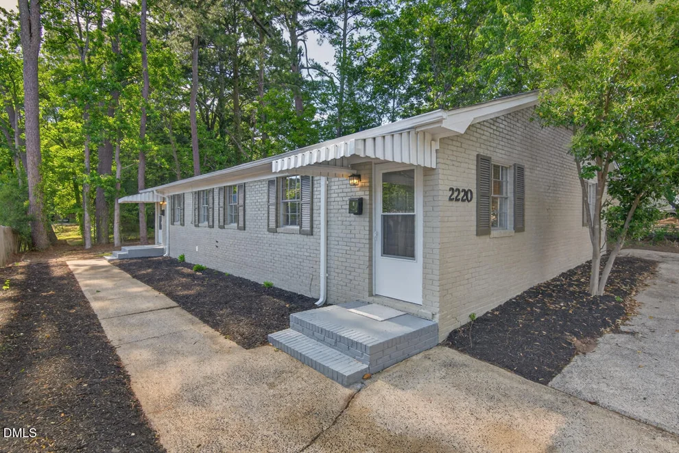 Unit for sale at 2220 Lincoln Street, Durham, NC 27707
