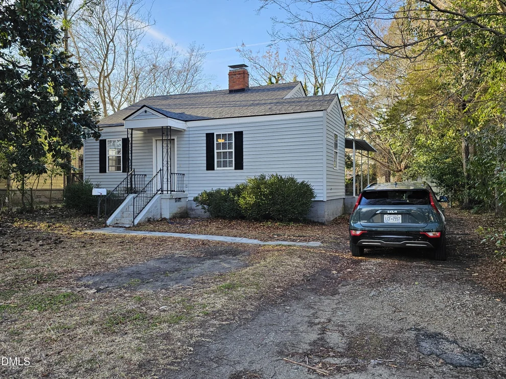 Unit for sale at 516 National Court Drive, New Bern, NC 28560